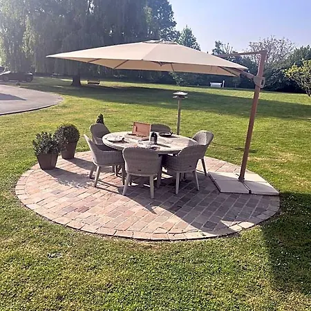 La Haute Muraille Bed & Breakfast Saint-Folquin